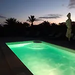 בית נופש Casa Volcanes קוסטה טגוויסה